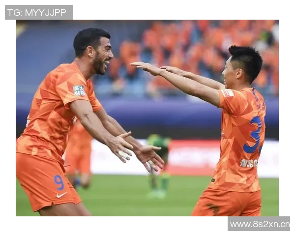 杨磊专访揭秘足球成功背后的秘密与奋斗历程 杨磊专访揭秘足球成功背后的秘密与奋斗历程